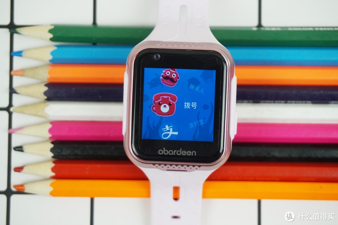 阿巴町V7是儿童手表？它更像是戴在手腕上的“智能手机”