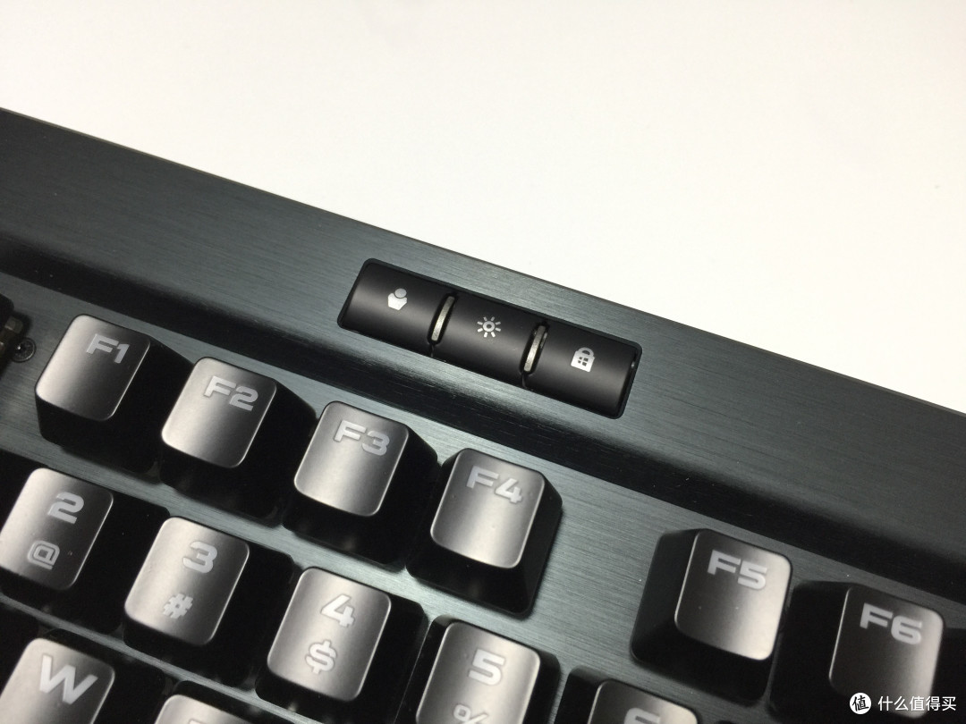 游戏玩家首选之物,美商海盗船K70 RGB MK.2机械键盘