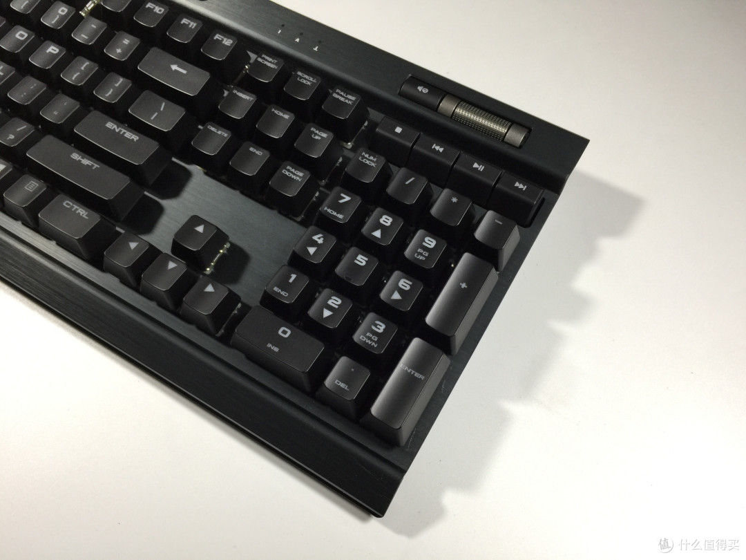 游戏玩家首选之物,美商海盗船K70 RGB MK.2机械键盘