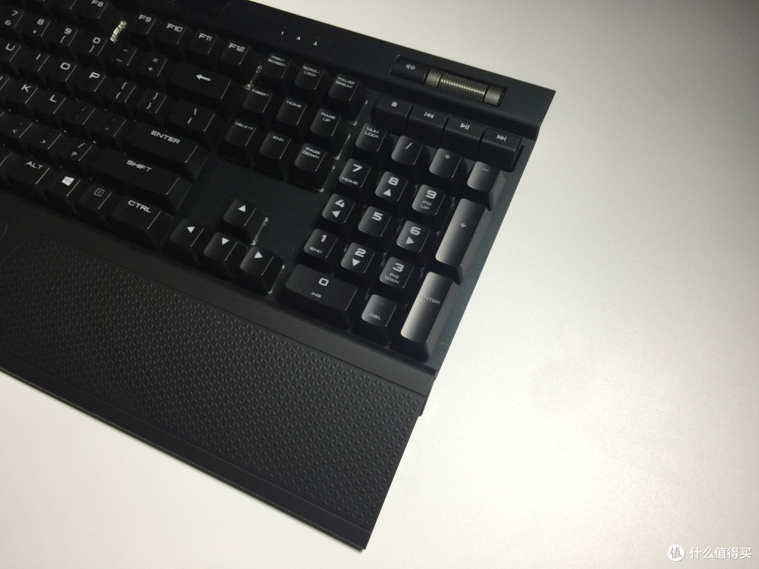游戏玩家首选之物,美商海盗船K70 RGB MK.2机械键盘