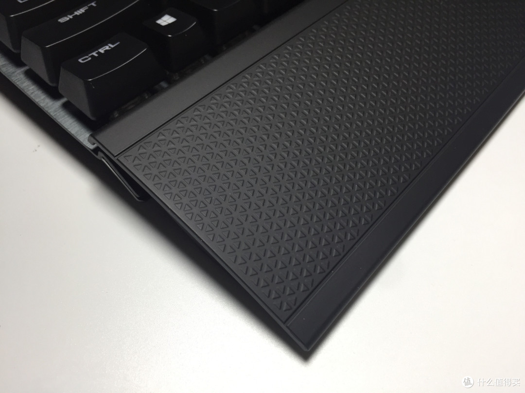 游戏玩家首选之物,美商海盗船K70 RGB MK.2机械键盘