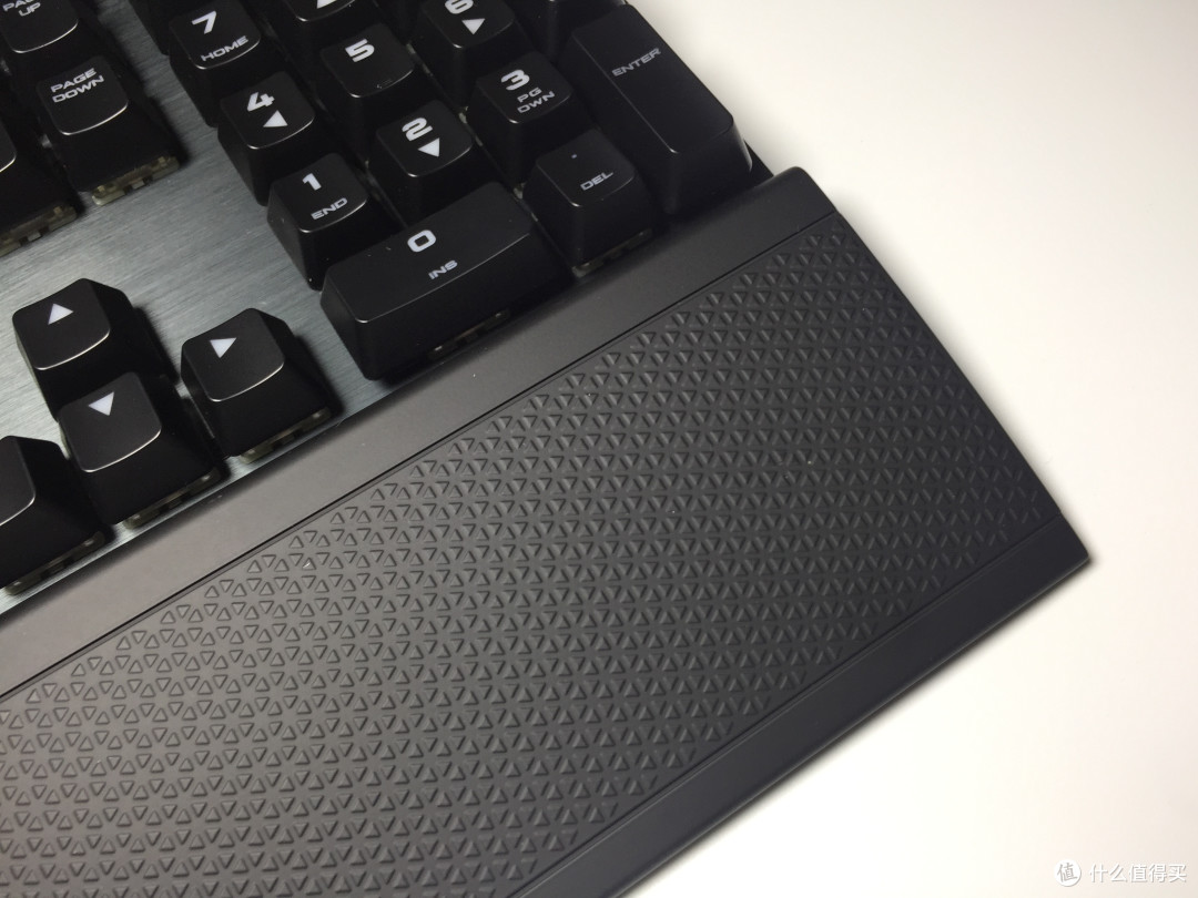 游戏玩家首选之物,美商海盗船K70 RGB MK.2机械键盘