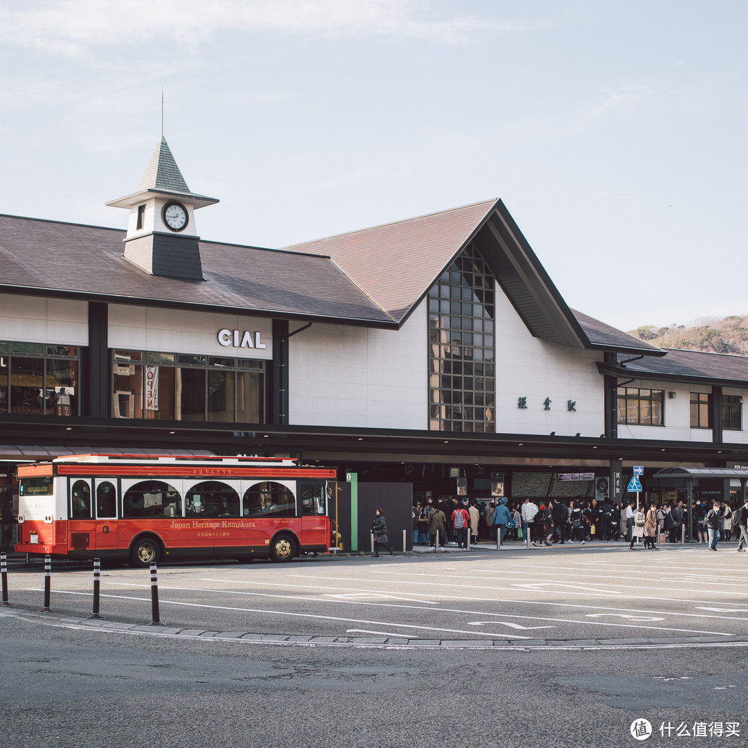 镰仓站的设计和其他站有很大区别
