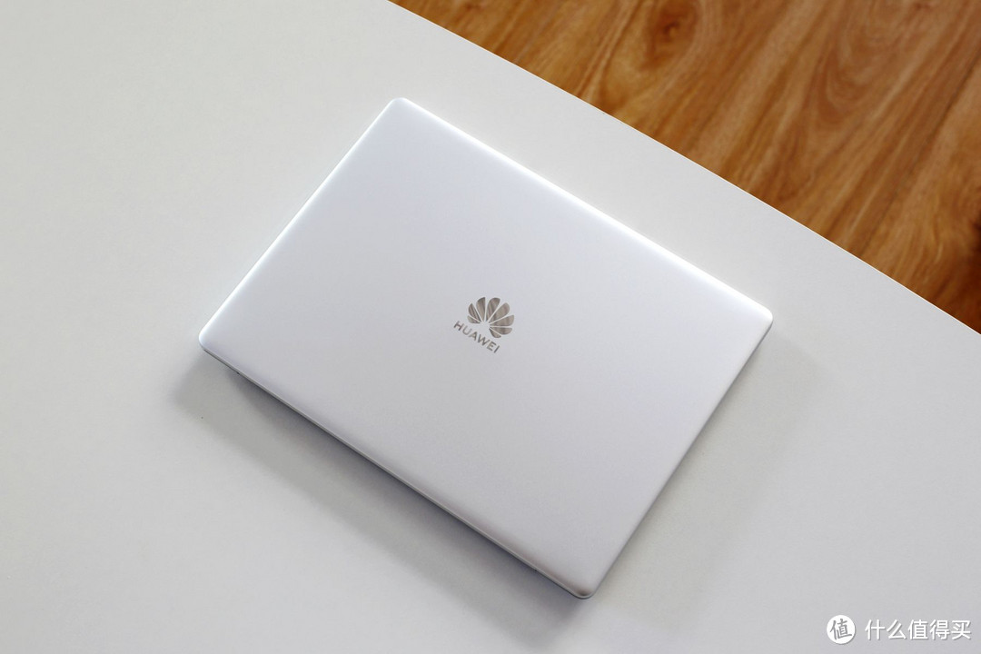 文能办公，武能娱乐——HUAWEI MateBook 13体验