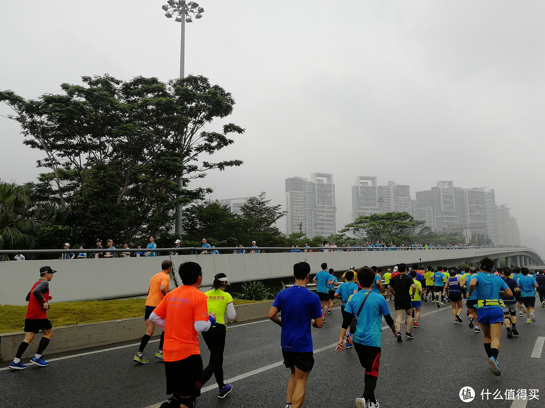 让我再看你一遍，从南到北—2018.12.16深圳马拉松