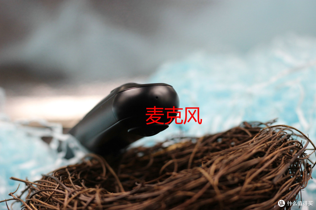 妙趣横生的可折叠3D/全景相机 QooCam