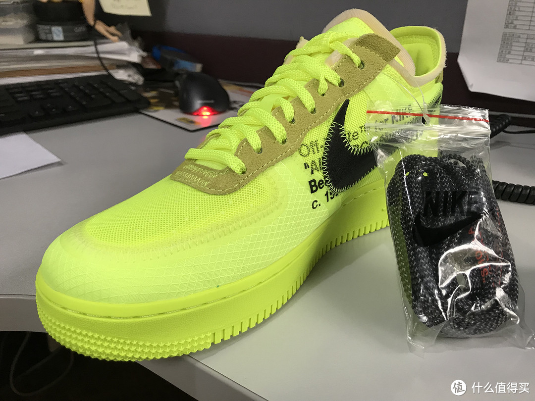 骚到飞起 THE 10:  OFF-WHITE x AIR FORCE 1 LOW 莹黄