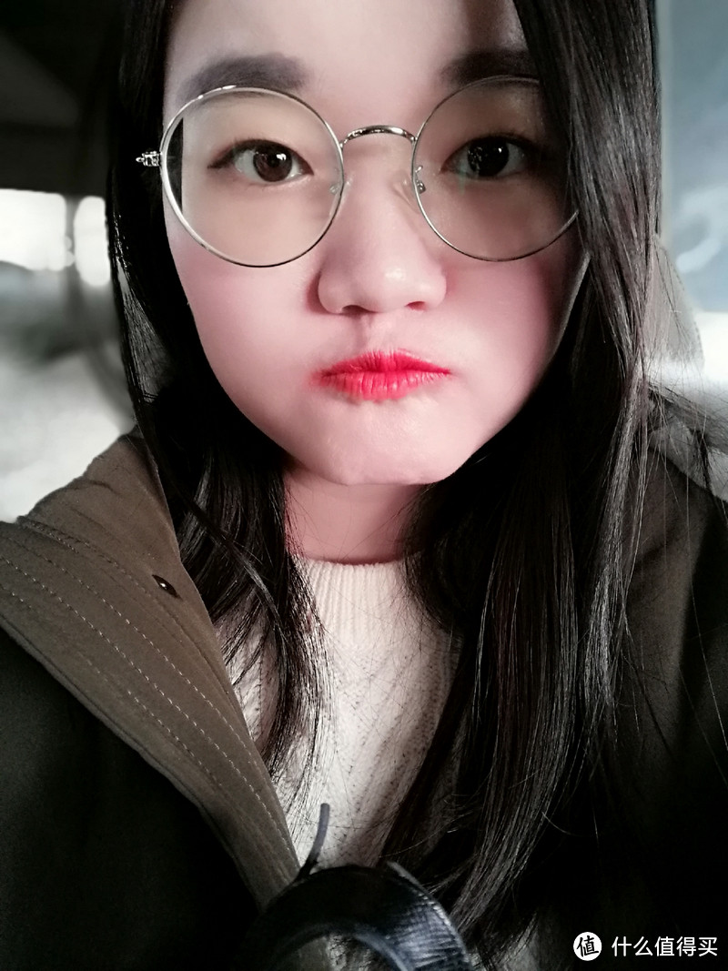 非导电真空镀膜什么鬼?看荣耀10青春版的渐变机身效果如何