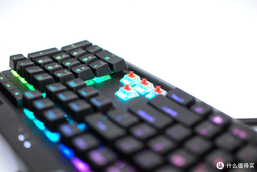 shera爸的拆解评测二十五：海盗船K70 RGB MK.2机械键盘