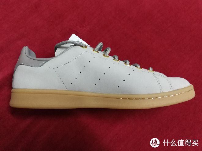 我的第一双三叶草Stan Smith