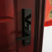 鹿客 Classic 智能指纹锁外观展示(锁体|按钮|电池仓|触控面板|屏幕)