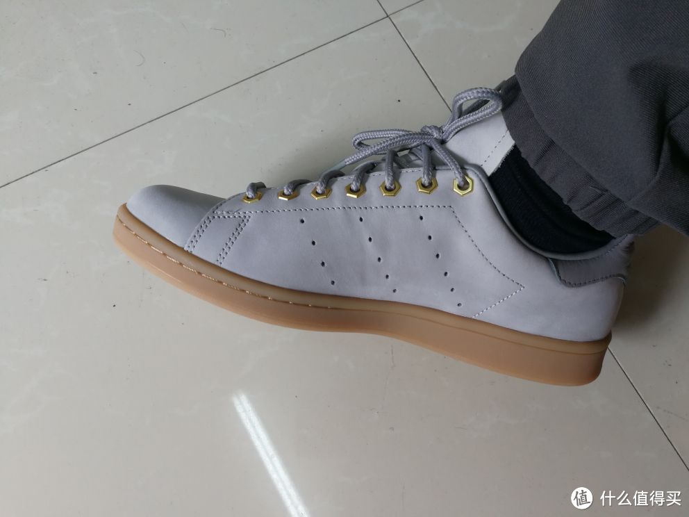 我的第一双三叶草Stan Smith