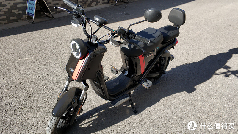 有速度有靓度还能上牌的——小牛u系列pro顶配电动自行车