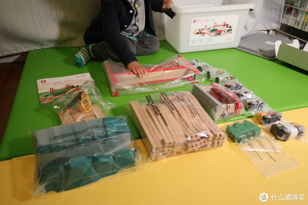 拳打Hape脚踢宜家,米兔轨道积木电动火车品质真有吹的好?