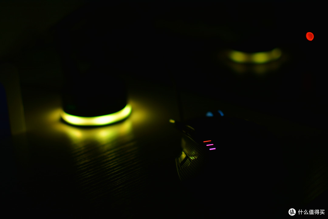 打造RGB桌面不可缺少的小物件 —— 骨伽RGB鼠标线夹