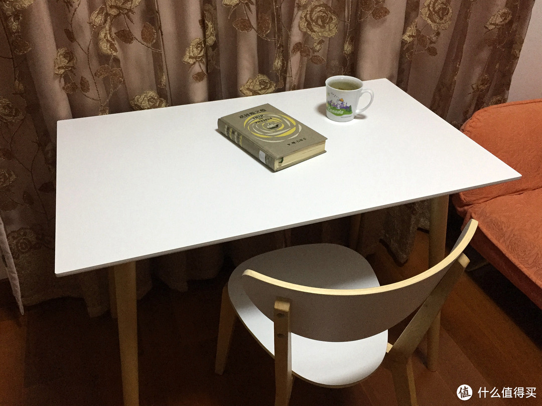 一桌一椅一世界,280元改造老家书房