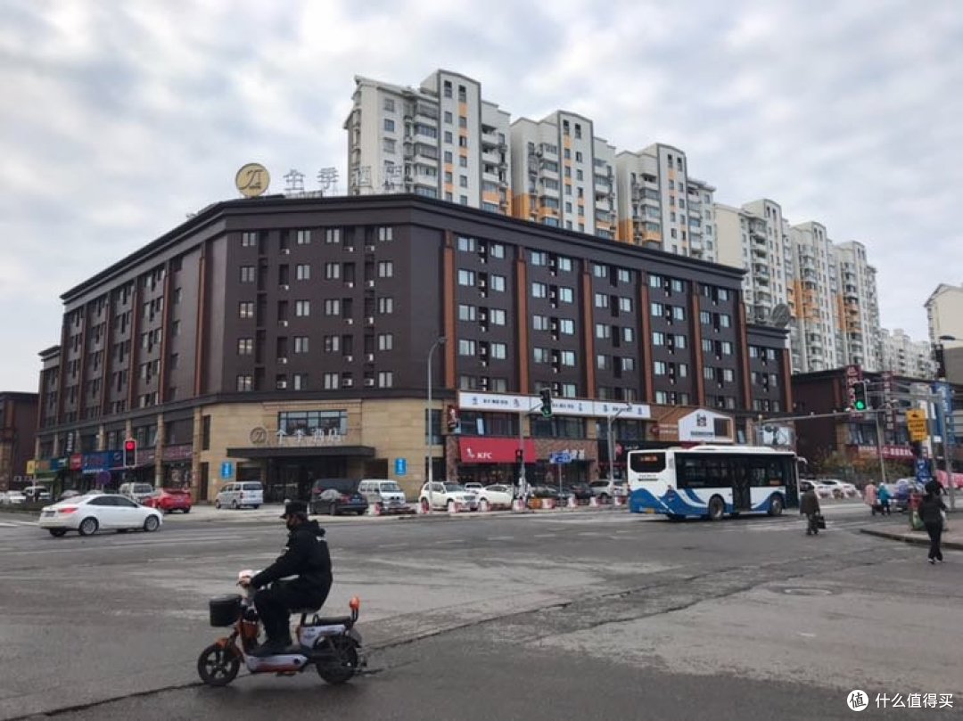 赞东航BUG机票—两日玩遍上海迪士尼乐园,童心依旧热泪盈眶,干货献给您