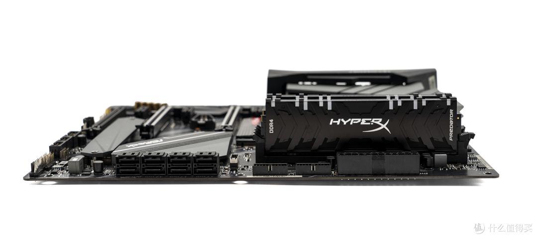 金士顿 HyperX Predator RGB内存,都很好奇它的体质对吧?