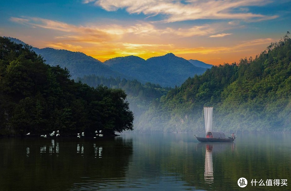  2019年的第一次旅行去哪？登山/游船/骑骆驼？外面的世界真奇妙！