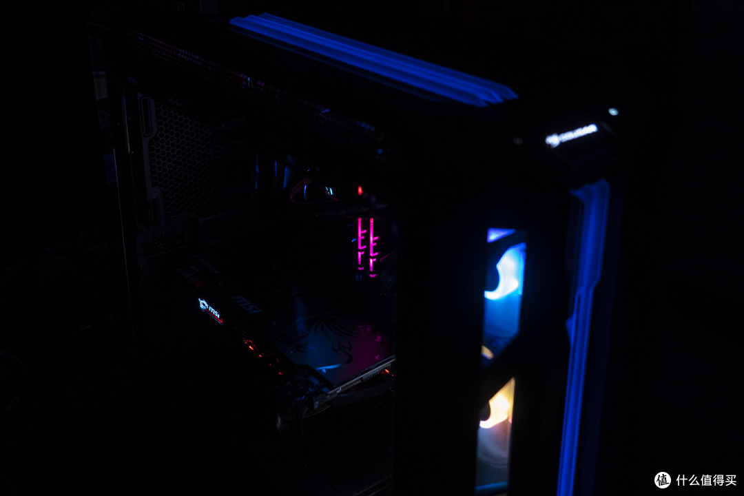 金士顿 HyperX Predator RGB内存,都很好奇它的体质对吧?