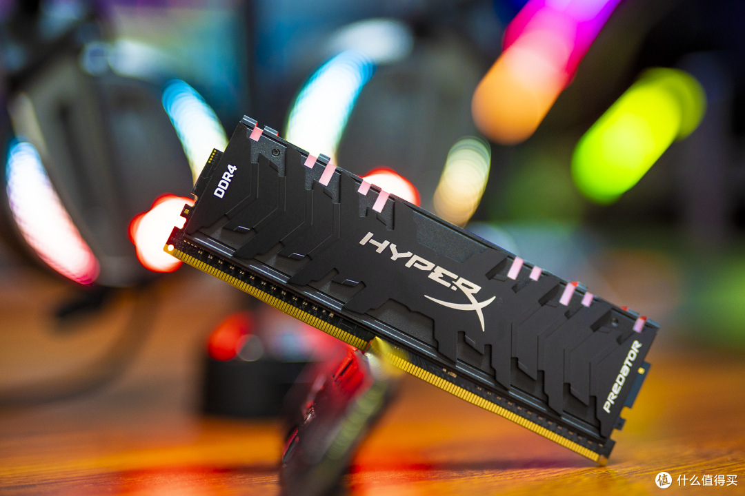 金士顿 HyperX Predator RGB内存,都很好奇它的体质对吧?