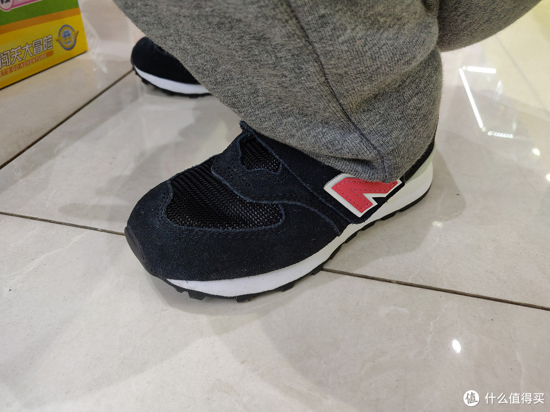 这么经典的new balance，赶紧给宝宝也买一双574