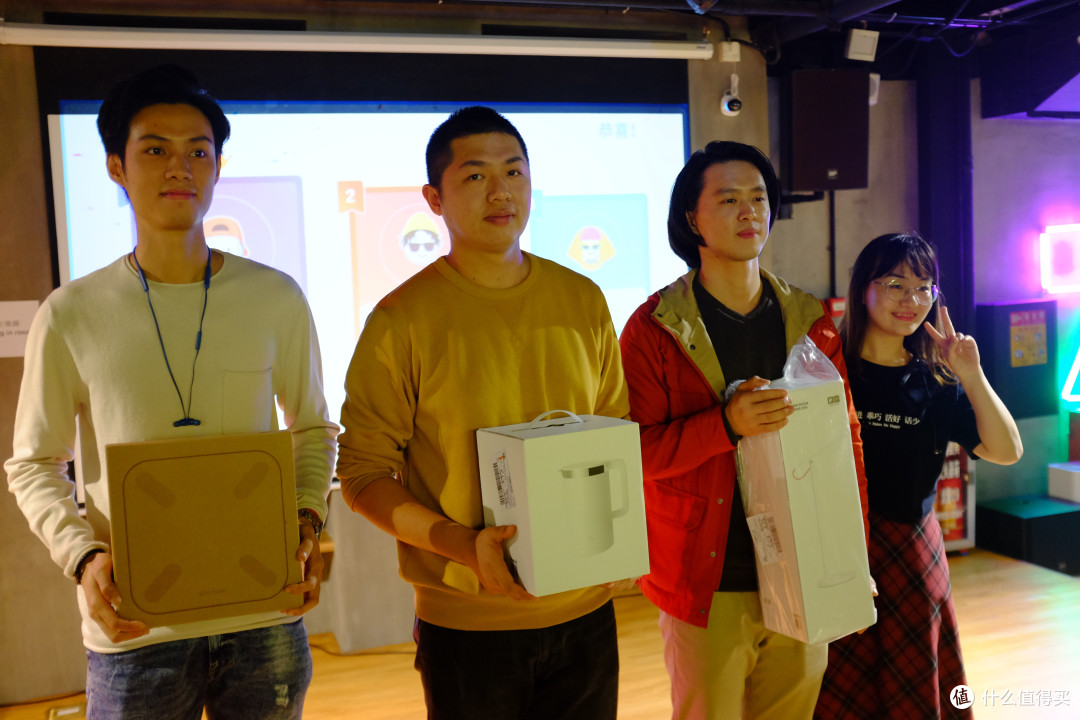 8102年 玩转城市×广州剁年度达人盛典（绝无仅有小小值真人兽）
