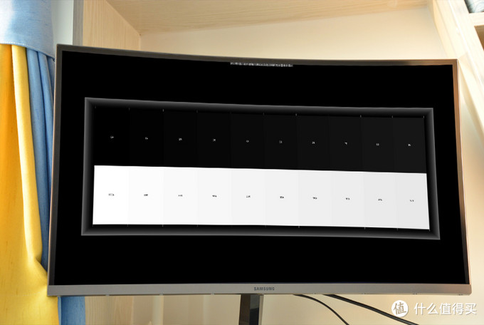 省吃俭用一个月，买了一款三星曲面显示屏