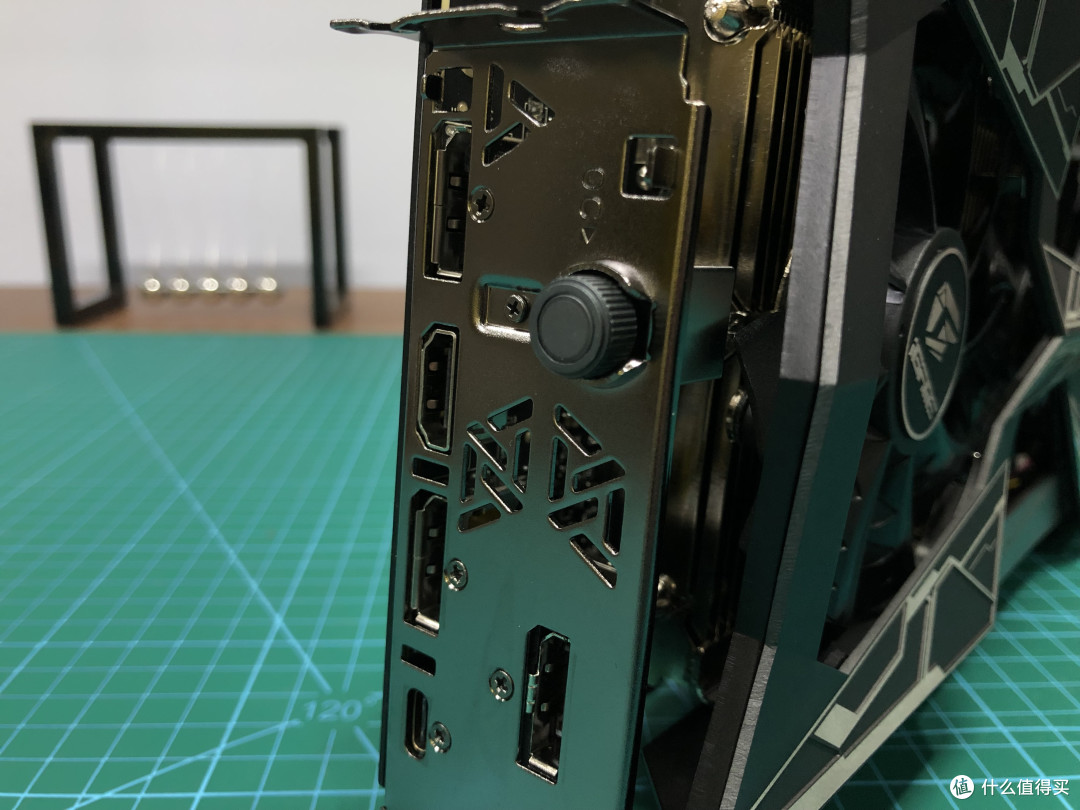 【这是测评】DLSS?光线追踪?我全都要!七彩虹iGame RTX 2080 Vulcan X OC上机体验