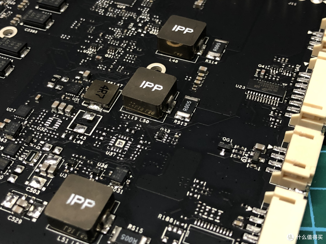 【这是测评】DLSS?光线追踪?我全都要!七彩虹iGame RTX 2080 Vulcan X OC上机体验
