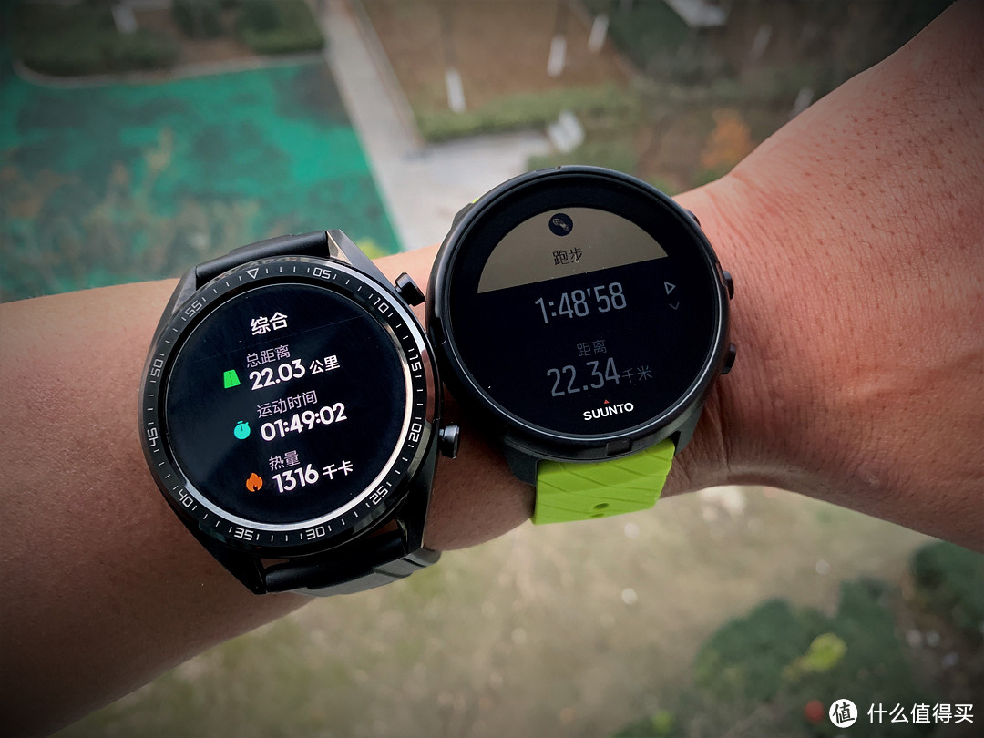 智能手表是鸡肋还是鸡翅？HUAWEI Watch GT告诉你什么是最香鸡翅（华为GT佳明飞5颂拓9横向对比评测）