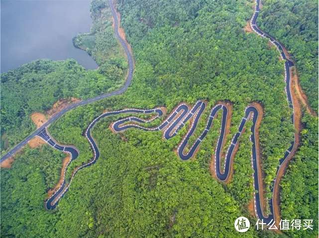 跟张大妈在山路体验XV和CX4的操控感有何不同