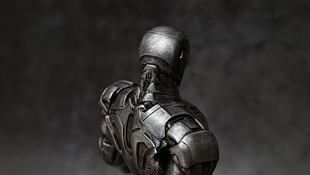 钢铁侠雕像使用总结(膝盖|脖子|轮廓|底座|上色)