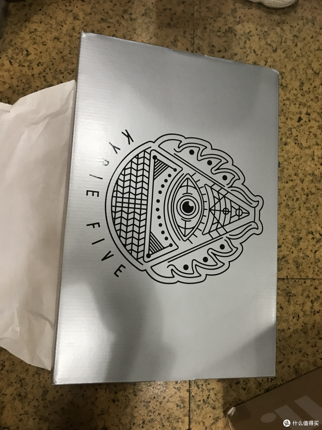 Concepts x Kyrie 5 “Ikhet” 埃及 普通鞋盒版