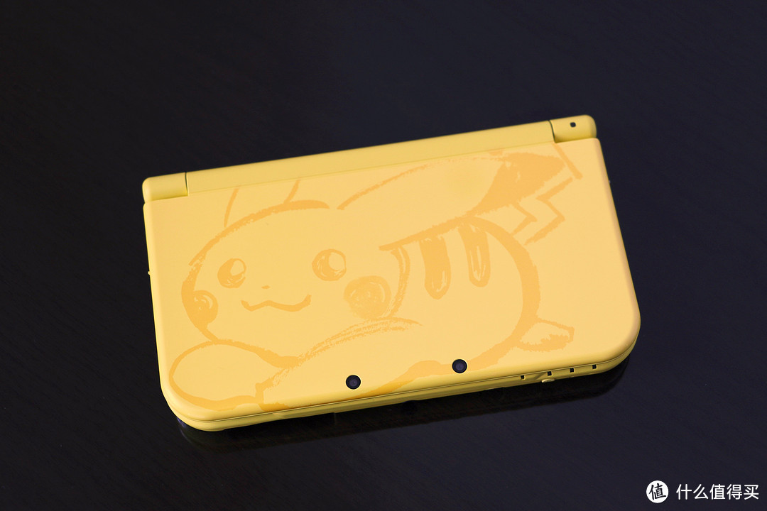 最后再加个我的皮卡丘限定款new 3ds ll~