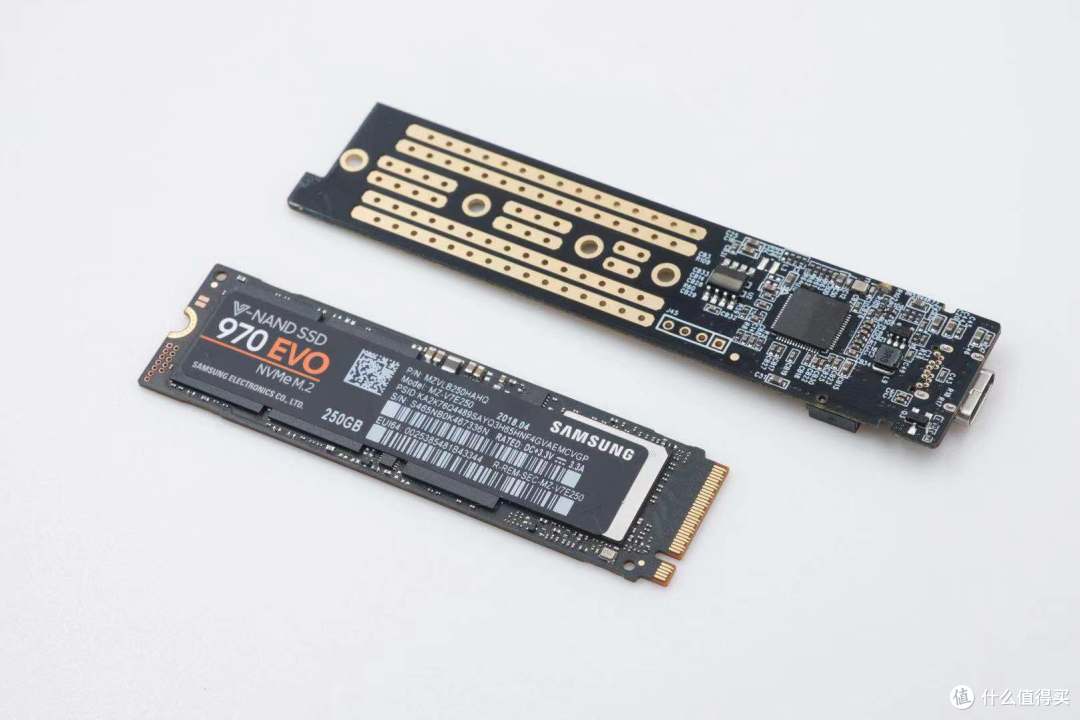 近10Gb/s ORICO NVME M.2移动硬盘盒评测