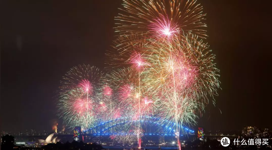 去悉尼跨年 | 2019悉尼跨年烟花大赏攻略 ！迎接新年，还有什么比一场绚烂的夏日烟火更棒~