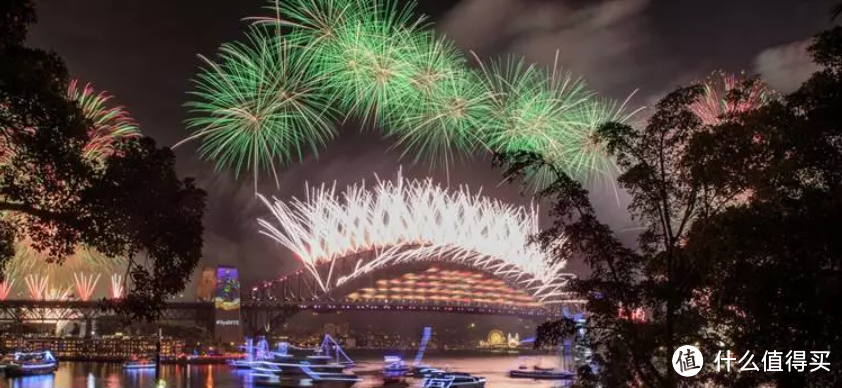 去悉尼跨年 | 2019悉尼跨年烟花大赏攻略 ！迎接新年，还有什么比一场绚烂的夏日烟火更棒~