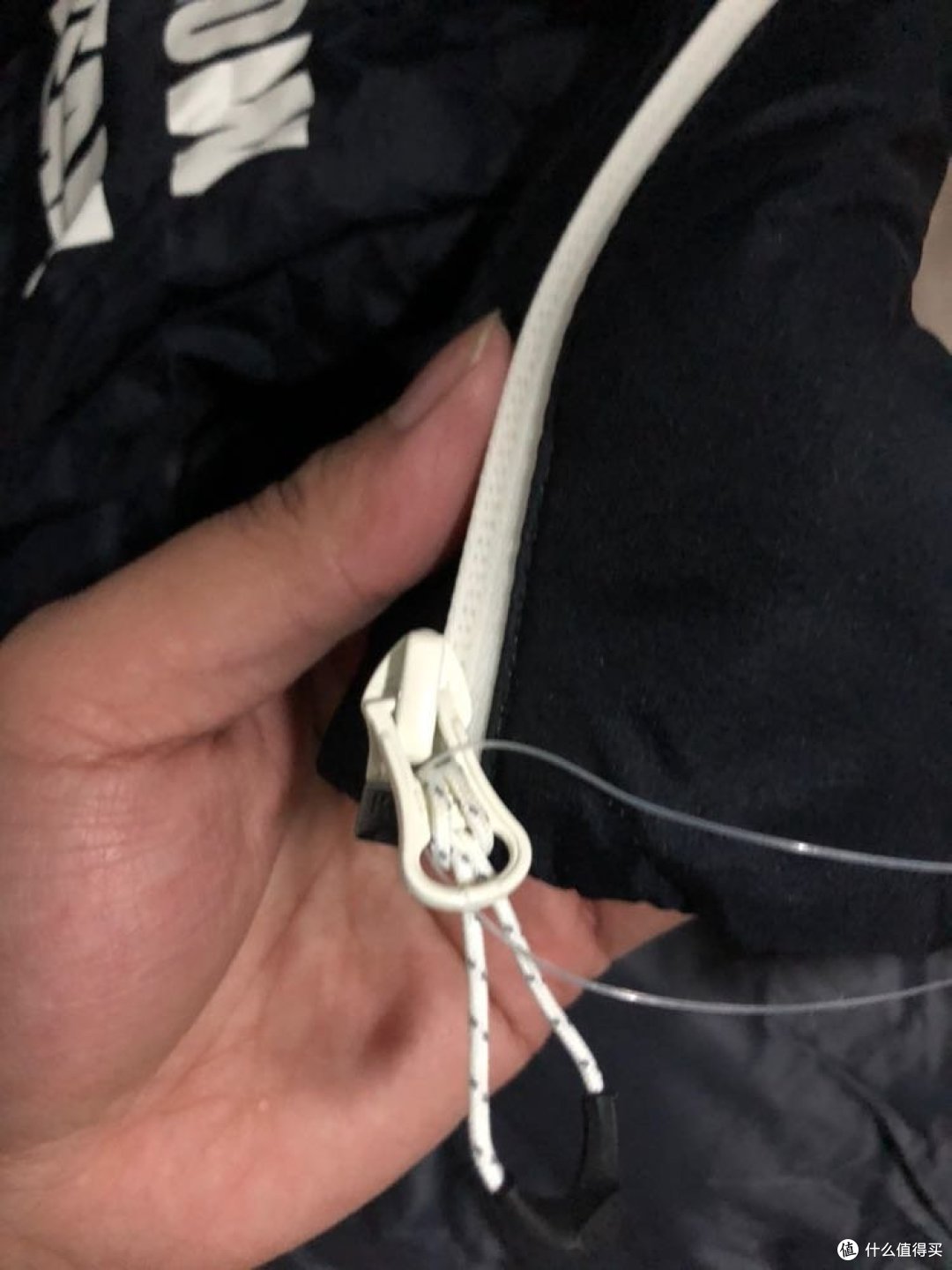 羽绒服探路者与网易严选的对比…