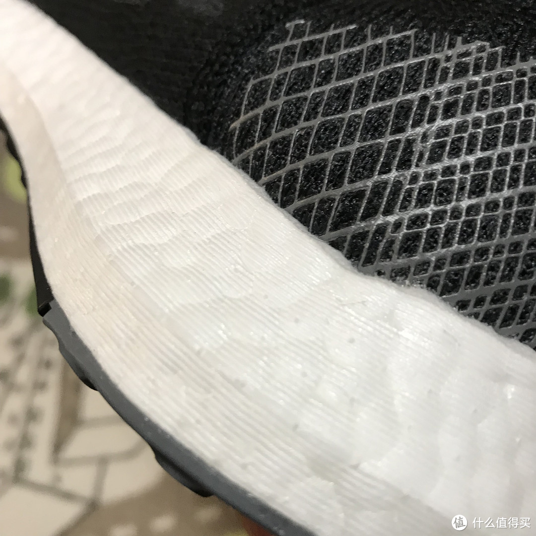 200多块买全掌boost！Adidas PureBOOST GO跑鞋