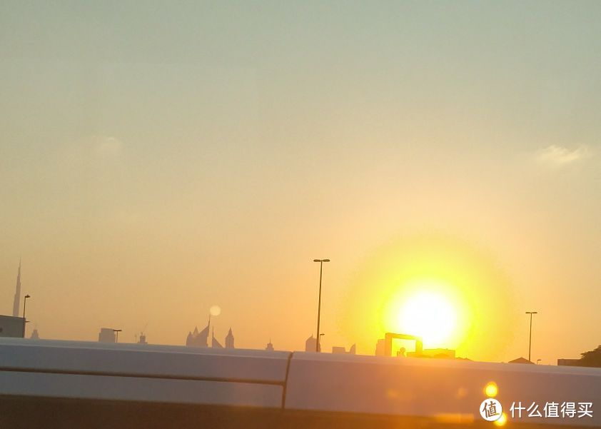 迪拜的黄昏天际线