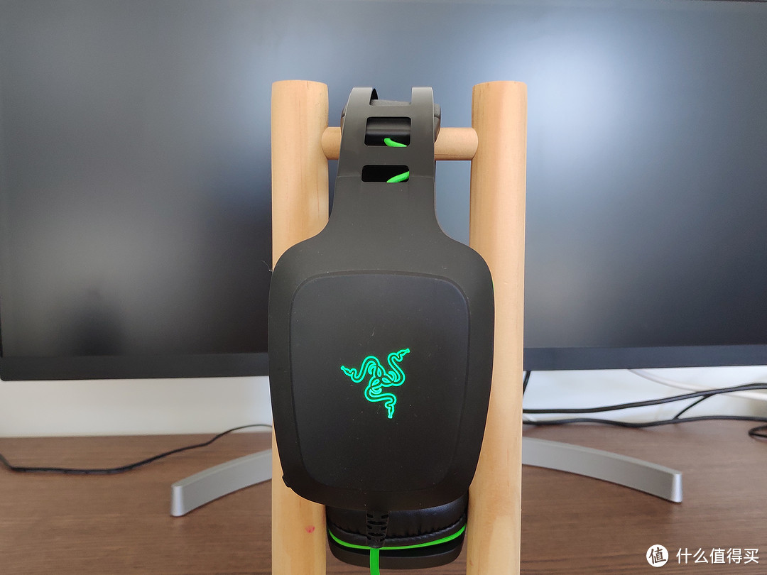 Razer 雷蛇 雷霆齿鲸V2 7.1 USB耳麦 晒单