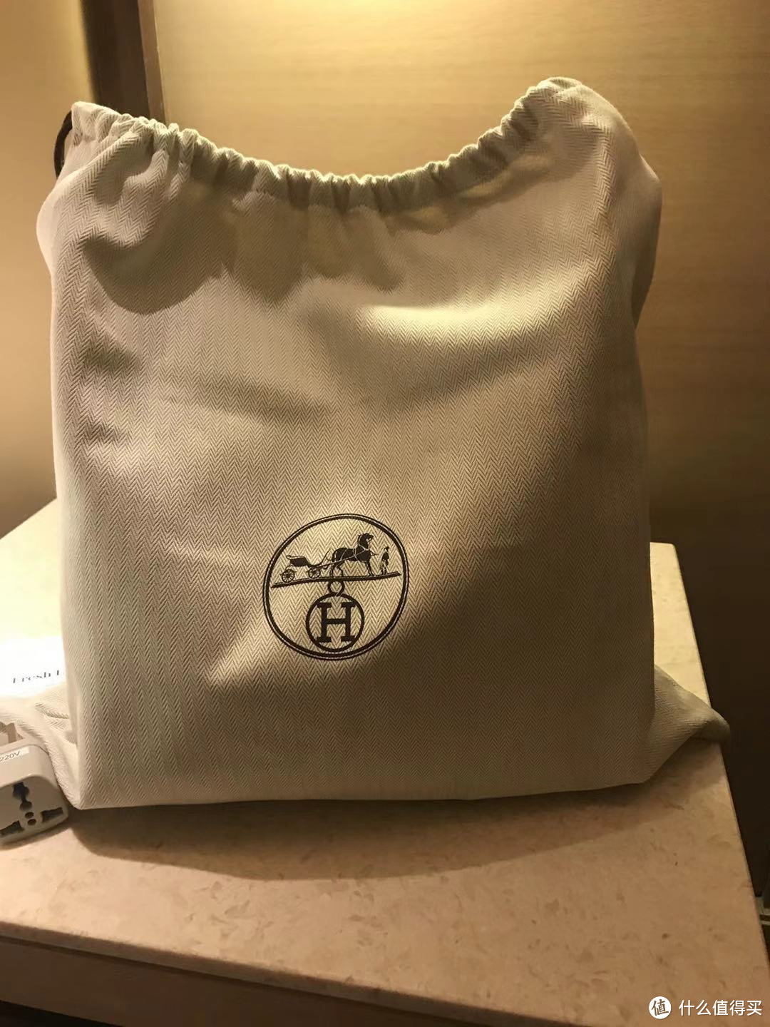 入手 Hermès 爱马仕 TC银扣 Lindy单肩手提包