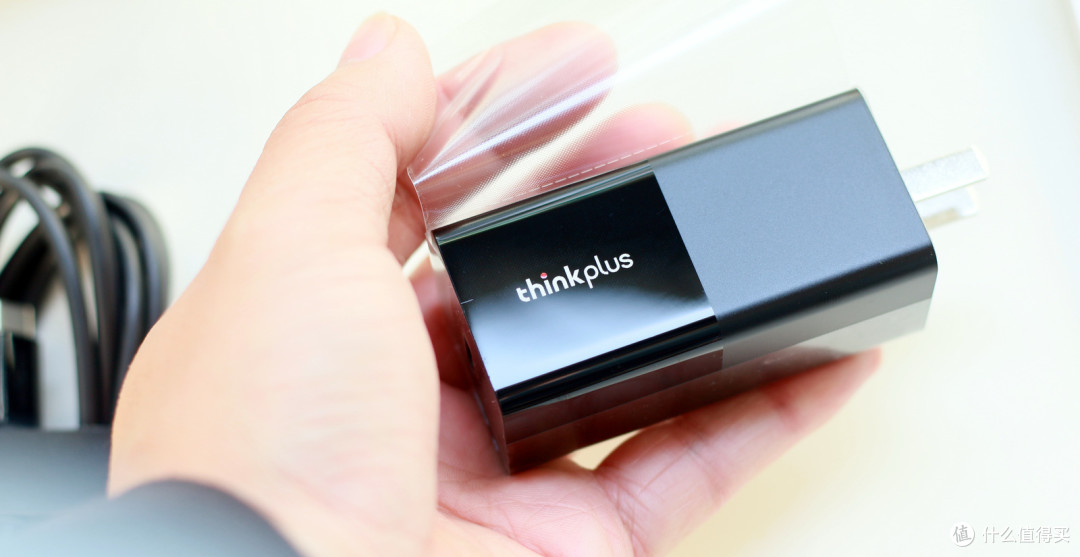 过去,现在,将来 | ThinkPlus 口红电源体验