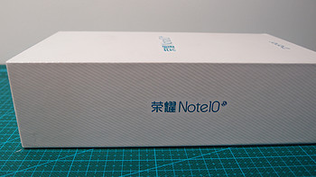 荣耀 Neto 10 手机购买理由(扬声器|接口|背面)
