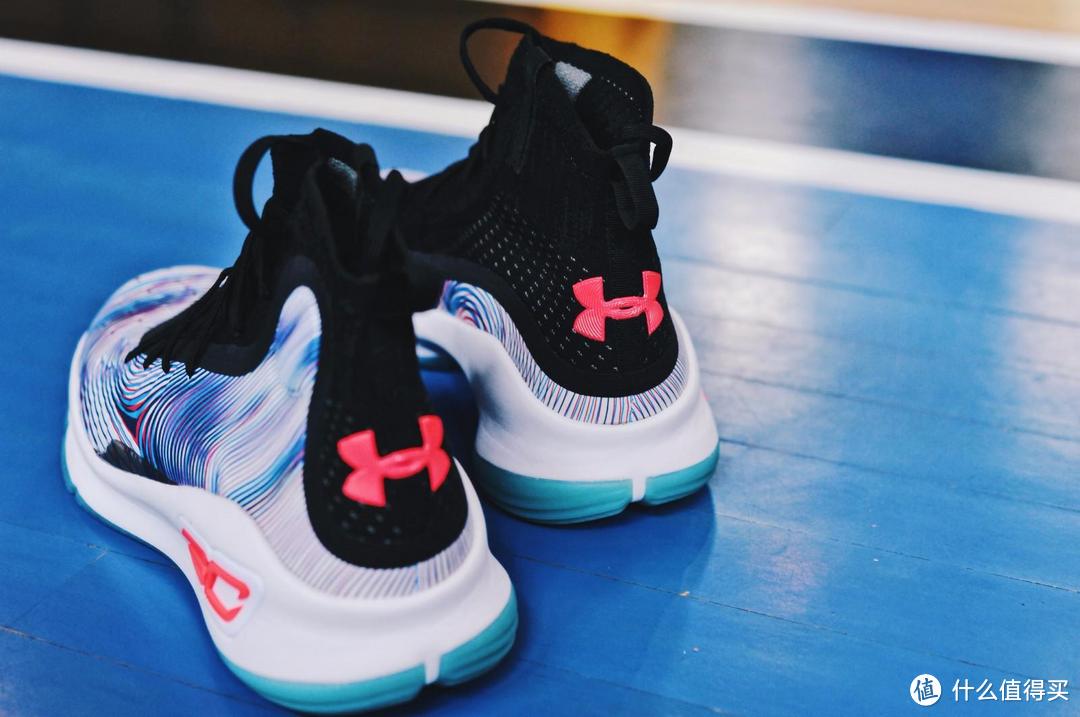 球鞋90秒第二十四期—Under Armour Curry 4