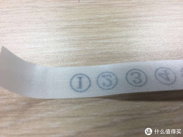 背面贴纸