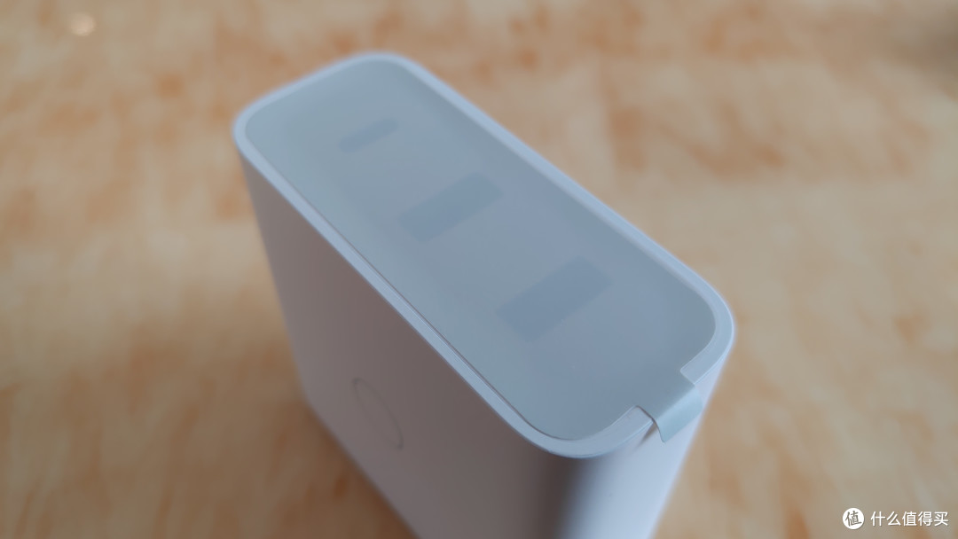 刚需再入ZMI紫米65W充电器及与Macbook充电器非对称对比