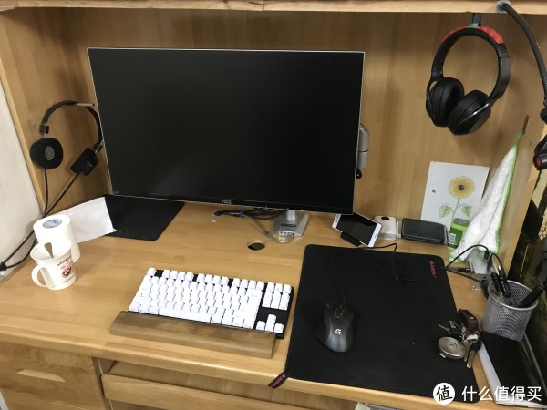 晒个乱七八糟的电脑桌面