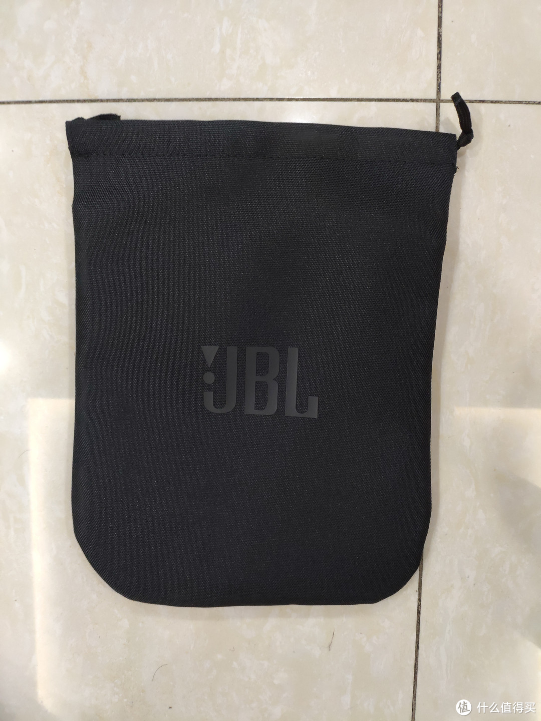 2019年的新年礼物——JBL LIVE650BTNC JBL首款AI智能耳机